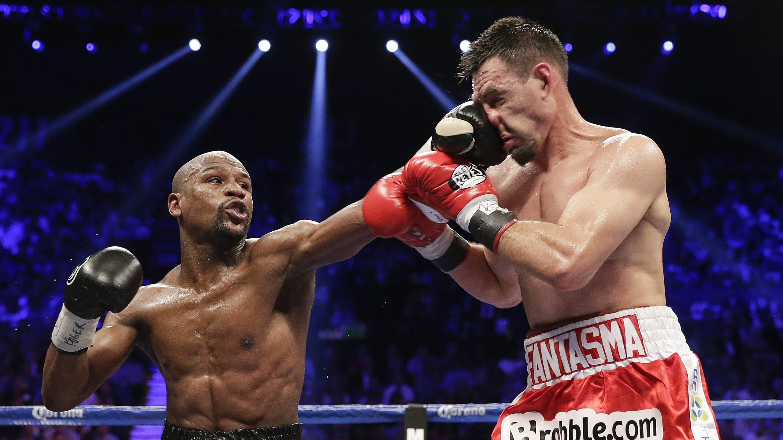 开云竞猜官网-德甲球队高强度对抗中体能消耗与技术失误关联，德甲的水平